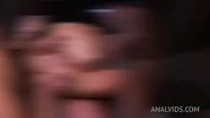 Reproduzir Gang bang com escoltas de luxo no quarto de hotel