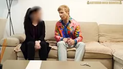 Odtwórz Ryzykowne spotkanie seksualne 18-latki z przebiegłym starcem