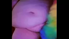 BBW paffuta MILF ha un orgasmo strabiliante con un dildo
