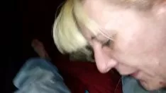 Jouer Sesso con una vecchia nonna che succhia il cazzo del suo bellissimo nipote