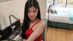 Oynat Latina Seksi Sırlar: Banyoda gizli karşılaşma
