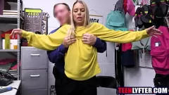 Reproduzir Cheerleader pego roubando: hardcore polic fodaver